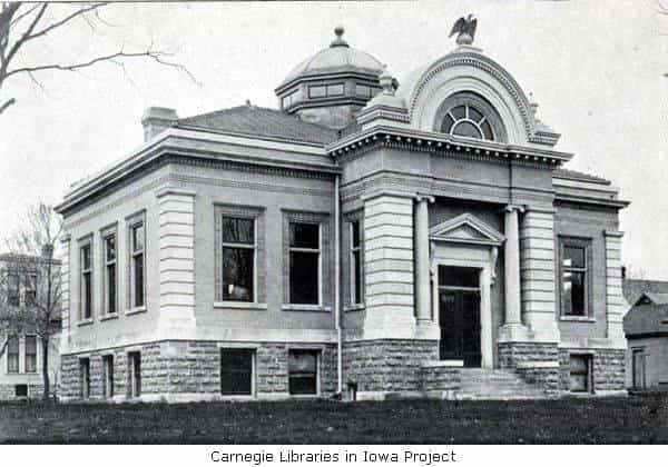 Black and white image showing the exterior front of the Iowa Falls Public Library. 